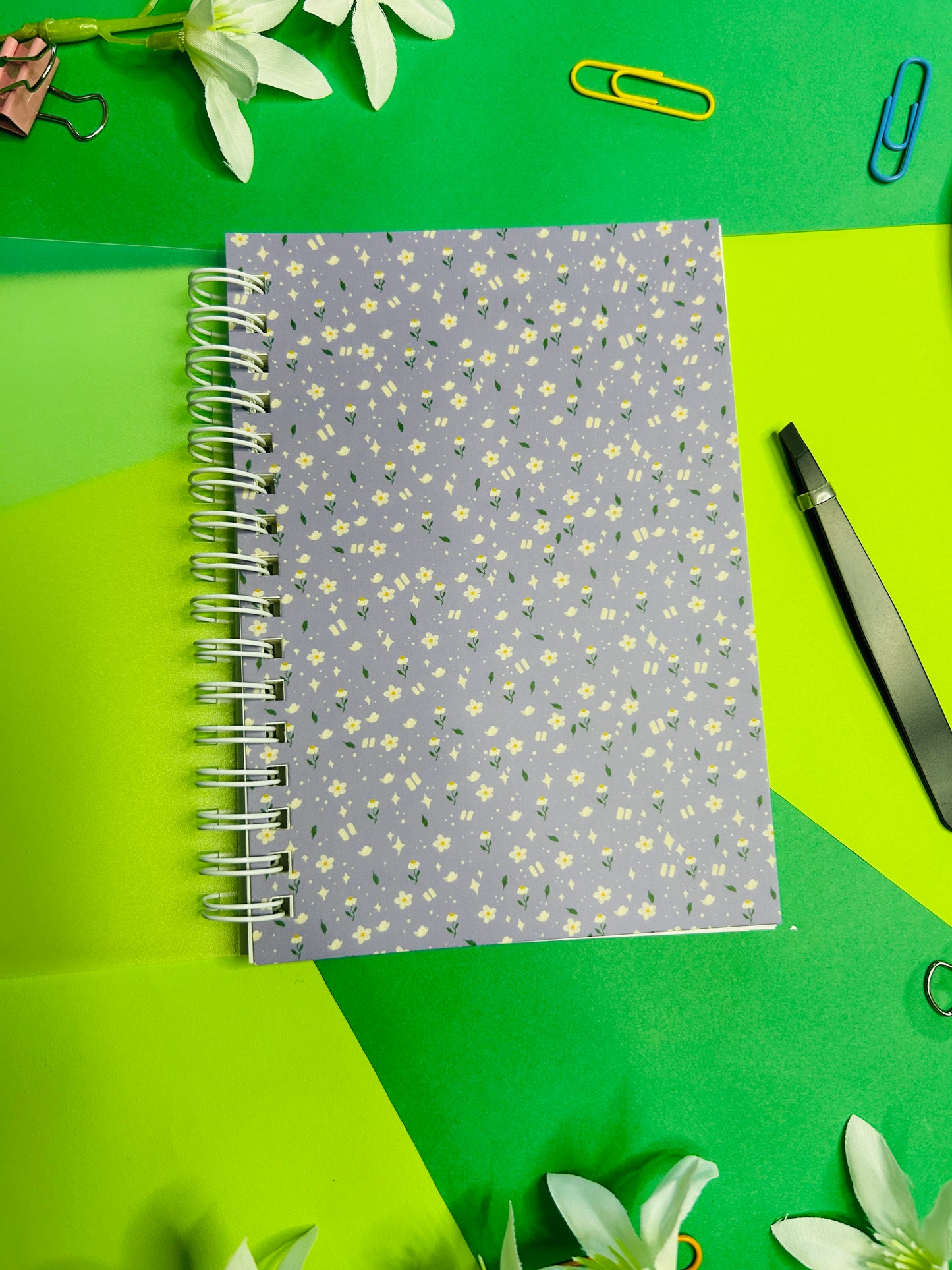 Floral 50-page Reusable Sticker Book A6 size